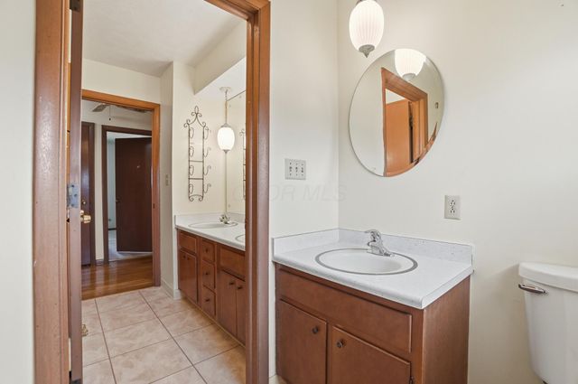 2432 Koebel Road, Columbus, OH 43207