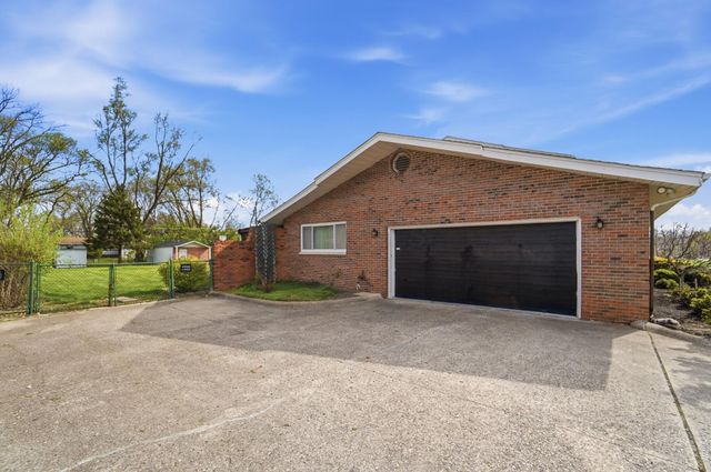 2432 Koebel Road, Columbus, OH 43207