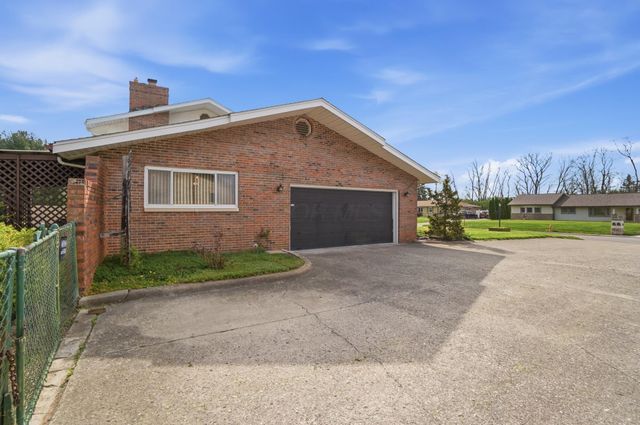 2432 Koebel Road, Columbus, OH 43207