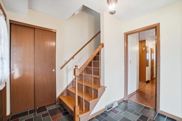 2432 Koebel Road, Columbus, OH 43207