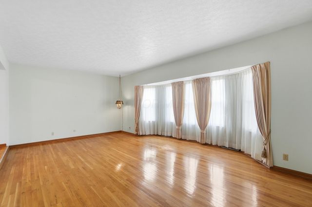 2432 Koebel Road, Columbus, OH 43207