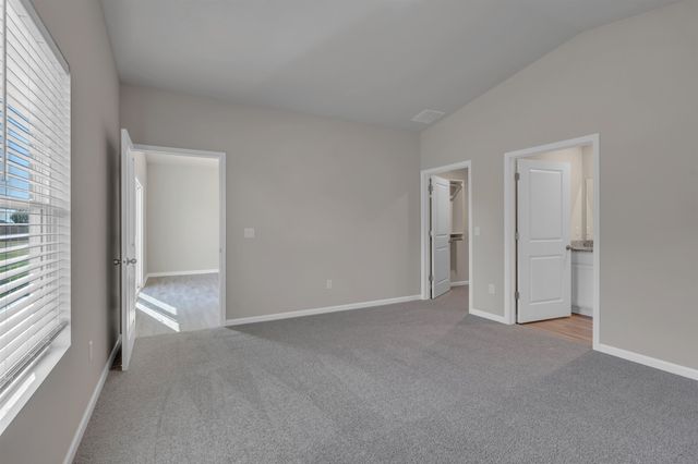 9403 E Hurst St, Wichita, KS 67210