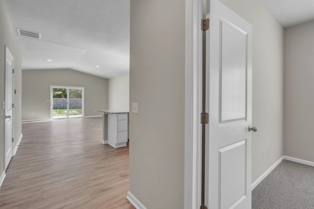9403 E Hurst St, Wichita, KS 67210