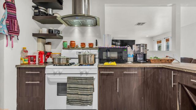 13576 La Mesa Drive, Desert Hot Springs, CA 92240