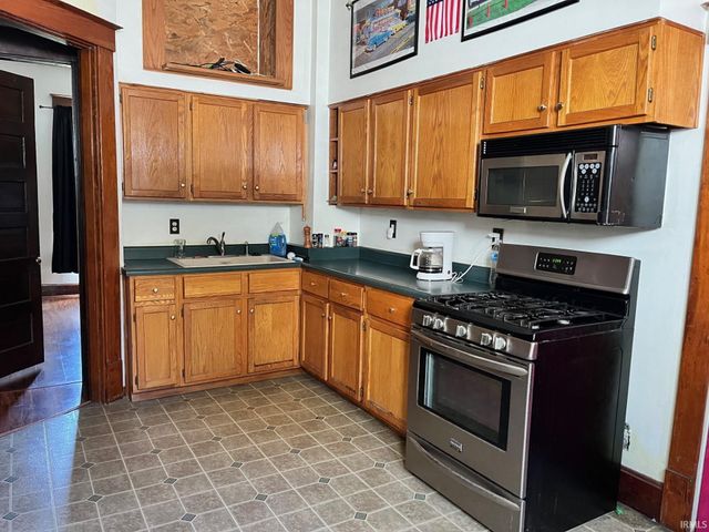 1005 S 14th Street, New Castle, IN 47362