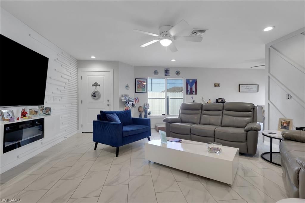 617/619 SE 12th CT, CAPE CORAL, FL 33990 — photo 3
