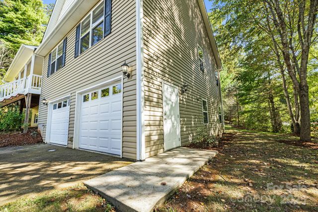 207 Christina Court, Asheville, NC 28806