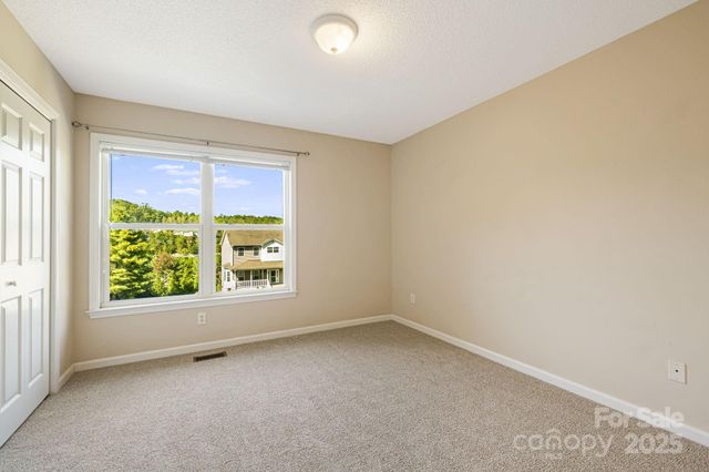 207 Christina Court, Asheville, NC 28806