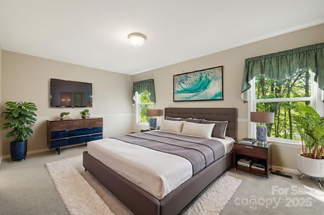 207 Christina Court, Asheville, NC 28806