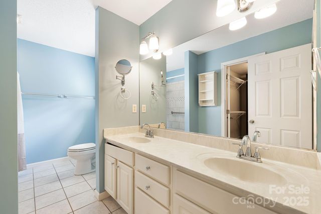 207 Christina Court, Asheville, NC 28806