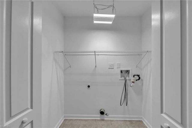 533 E Lake CIR, Chesapeake, VA 23322