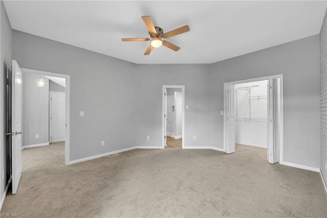 533 E Lake CIR, Chesapeake, VA 23322