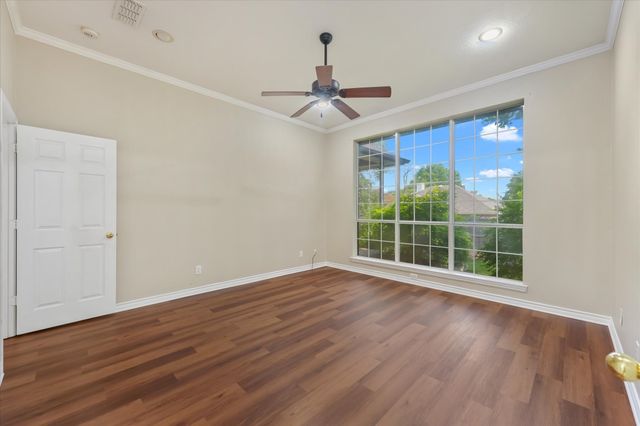 2305 Whispering Oaks, Denton, TX 76209