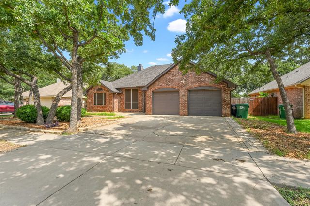 2305 Whispering Oaks, Denton, TX 76209