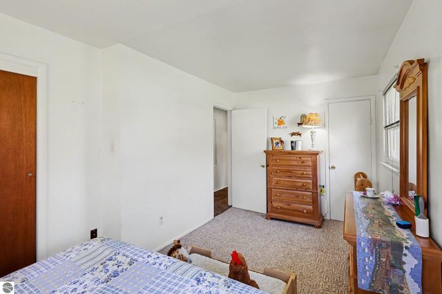 16521 11 Mile Road, Battle Creek, MI 49014