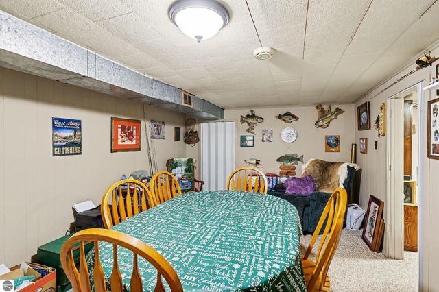 16521 11 Mile Road, Battle Creek, MI 49014