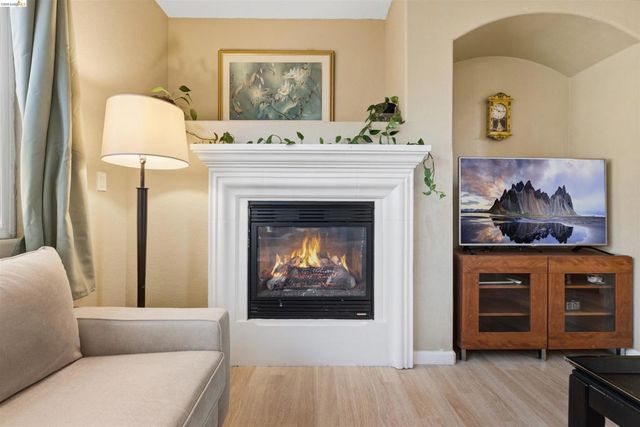 1842 Sanger Peak Way, Antioch, CA 94531