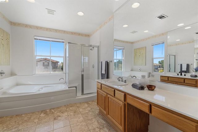 1842 Sanger Peak Way, Antioch, CA 94531