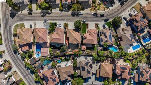 1842 Sanger Peak Way, Antioch, CA 94531
