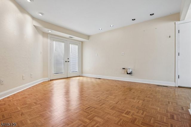 250 Ridgedale Ave Y6 Y6, Florham Park Boro, NJ 07932