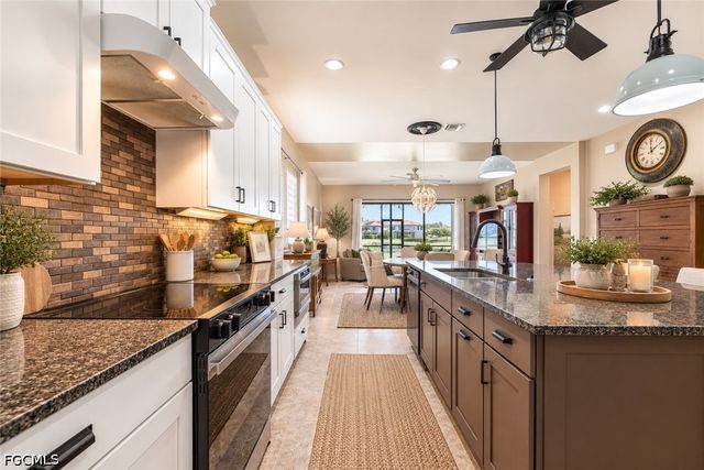 10852 Essex Square BLVD, Fort Myers, FL 33913
