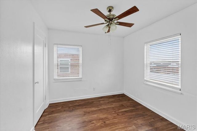 9821 Zenith Drive, St Louis, MO 63123