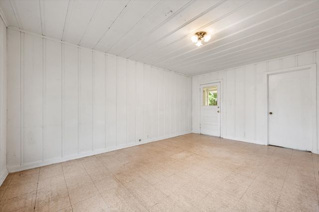 2103 Pecandale Drive, Arlington, TX 76013