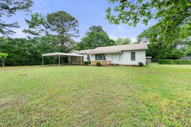 2103 Pecandale Drive, Arlington, TX 76013