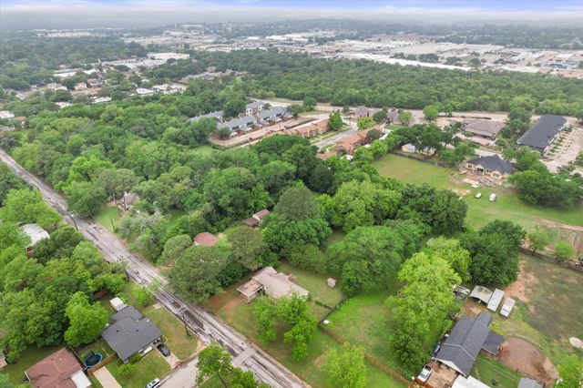 2103 Pecandale Drive, Arlington, TX 76013