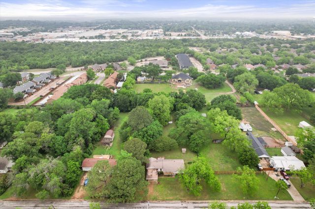 2103 Pecandale Drive, Arlington, TX 76013