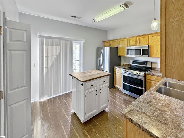 715 Rock Hill Court, Greenville, SC 29607