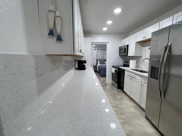 2648 NE 15th Terrace, Pompano Beach, FL 33064