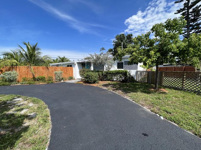 2648 NE 15th Terrace, Pompano Beach, FL 33064