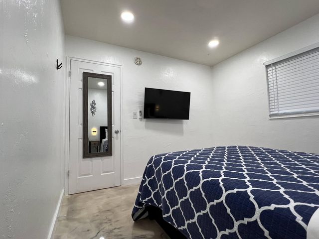 2648 NE 15th Terrace, Pompano Beach, FL 33064