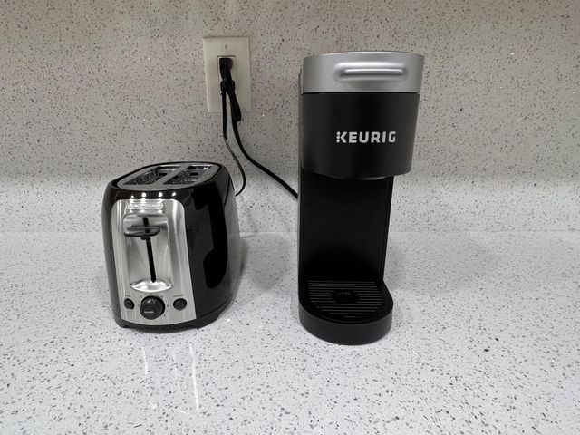 2648 NE 15th Terrace, Pompano Beach, FL 33064