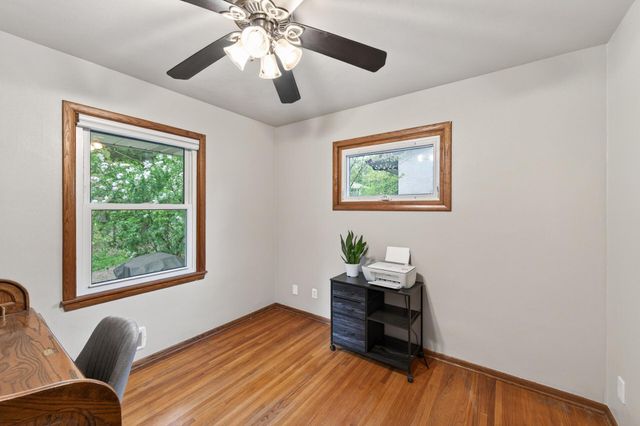 49 Flandrau Place, Saint Paul, MN 55106