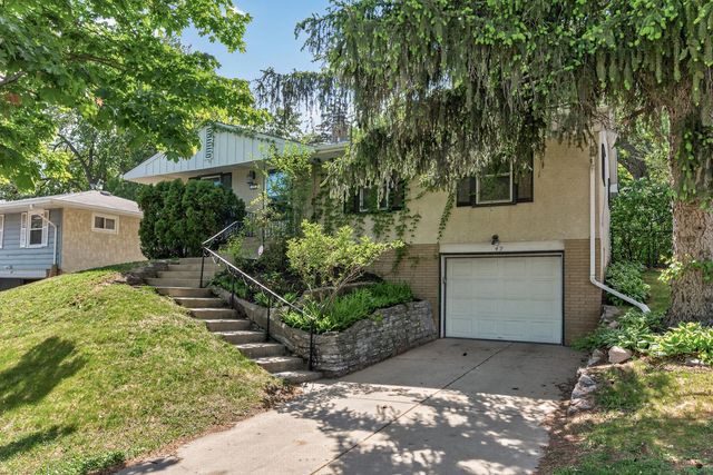 49 Flandrau Place, Saint Paul, MN 55106