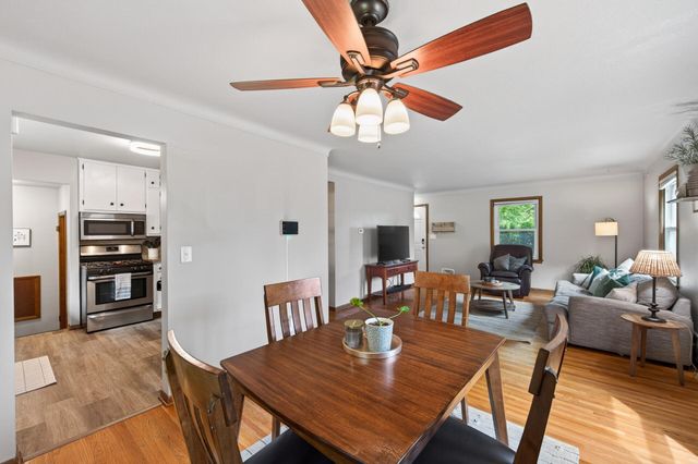 49 Flandrau Place, Saint Paul, MN 55106