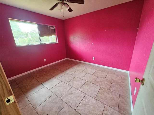 1623 Debeney Drive, Houston, TX 77039