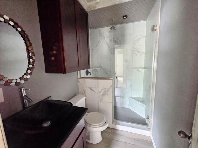 1623 Debeney Drive, Houston, TX 77039