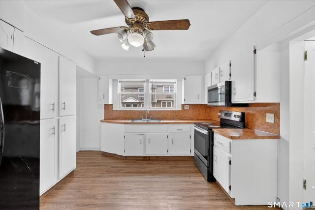 170 Huntington Turnpike, Bridgeport, CT 06610