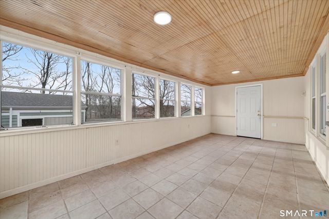 170 Huntington Turnpike, Bridgeport, CT 06610