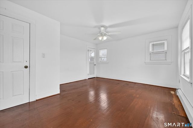 170 Huntington Turnpike, Bridgeport, CT 06610