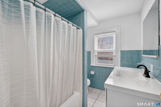 170 Huntington Turnpike, Bridgeport, CT 06610