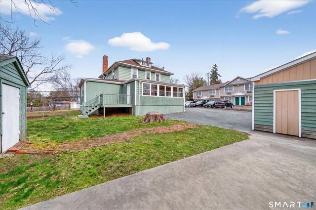 170 Huntington Turnpike, Bridgeport, CT 06610