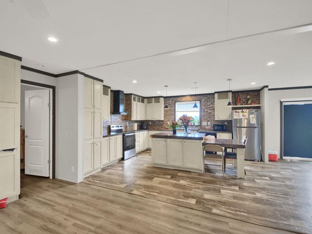271 Alma LN, Kyle, TX 78640