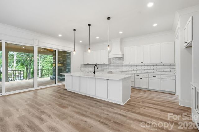 301 Spanish Oak Lane, Gastonia, NC 28056