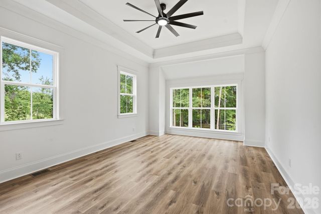 301 Spanish Oak Lane, Gastonia, NC 28056