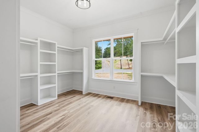301 Spanish Oak Lane, Gastonia, NC 28056