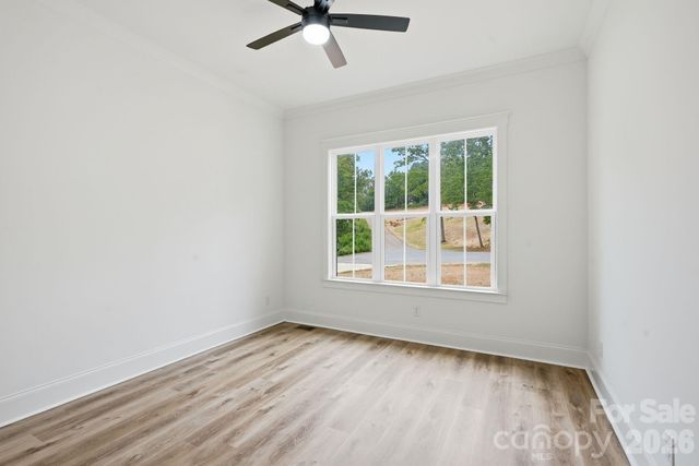 301 Spanish Oak Lane, Gastonia, NC 28056